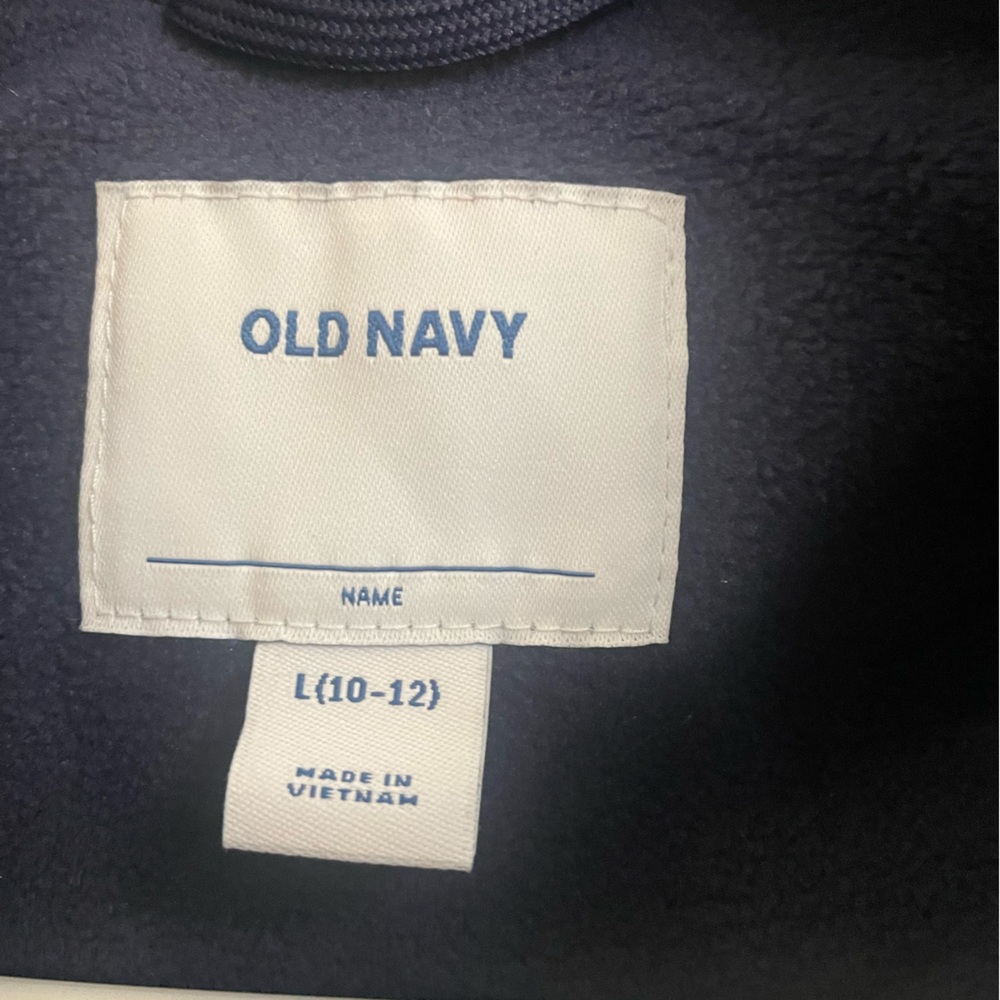 KIDS OLD NAVY PUFFER VEST - Picture 4 of 4